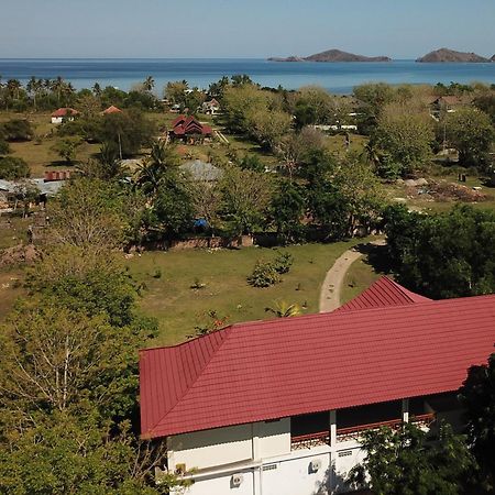 Hotel La Belle Etoile Labuan Bajo Exterior photo
