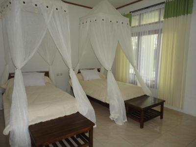 Hotel La Belle Etoile Labuan Bajo Exterior photo
